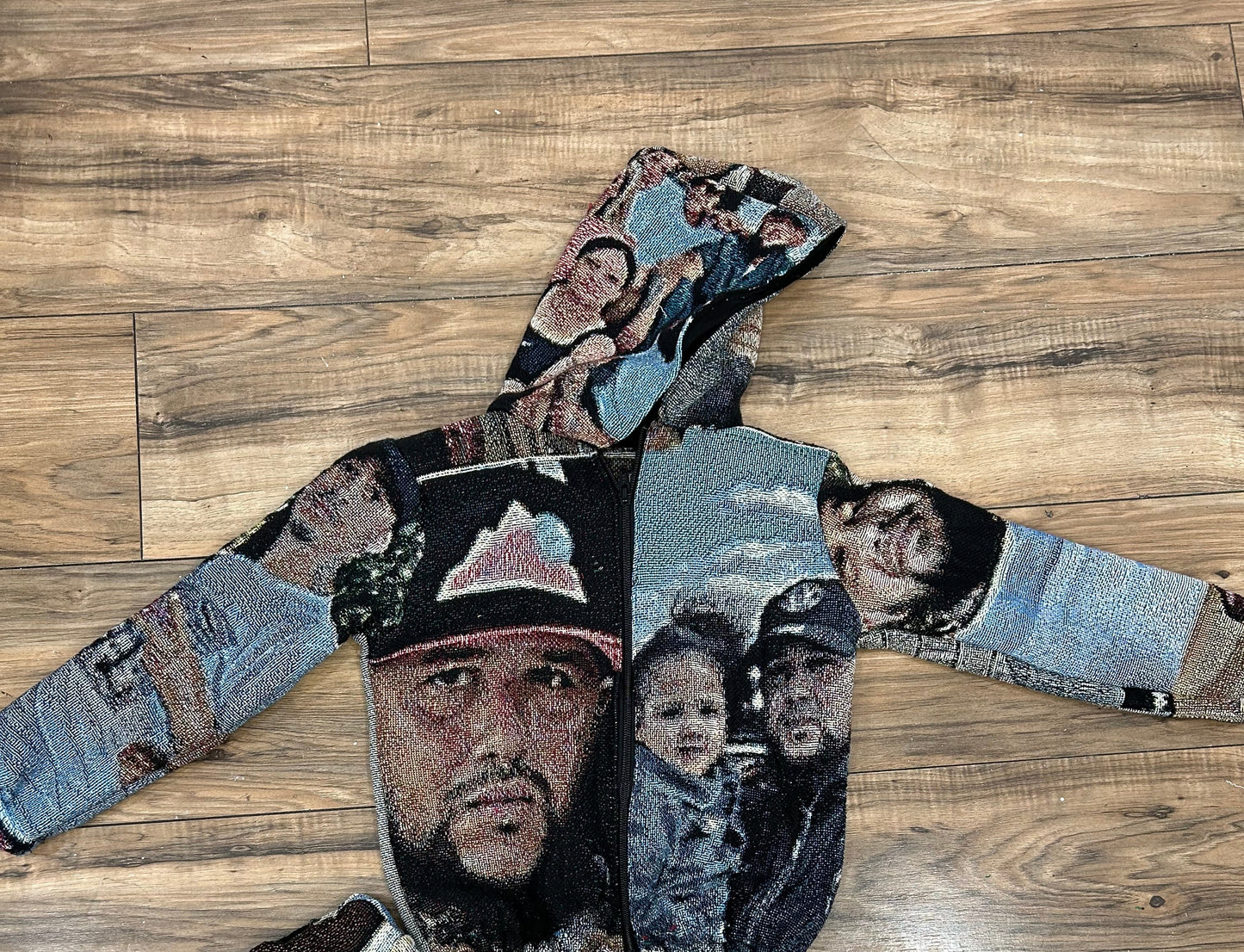 Zipper Tapestry hoodie